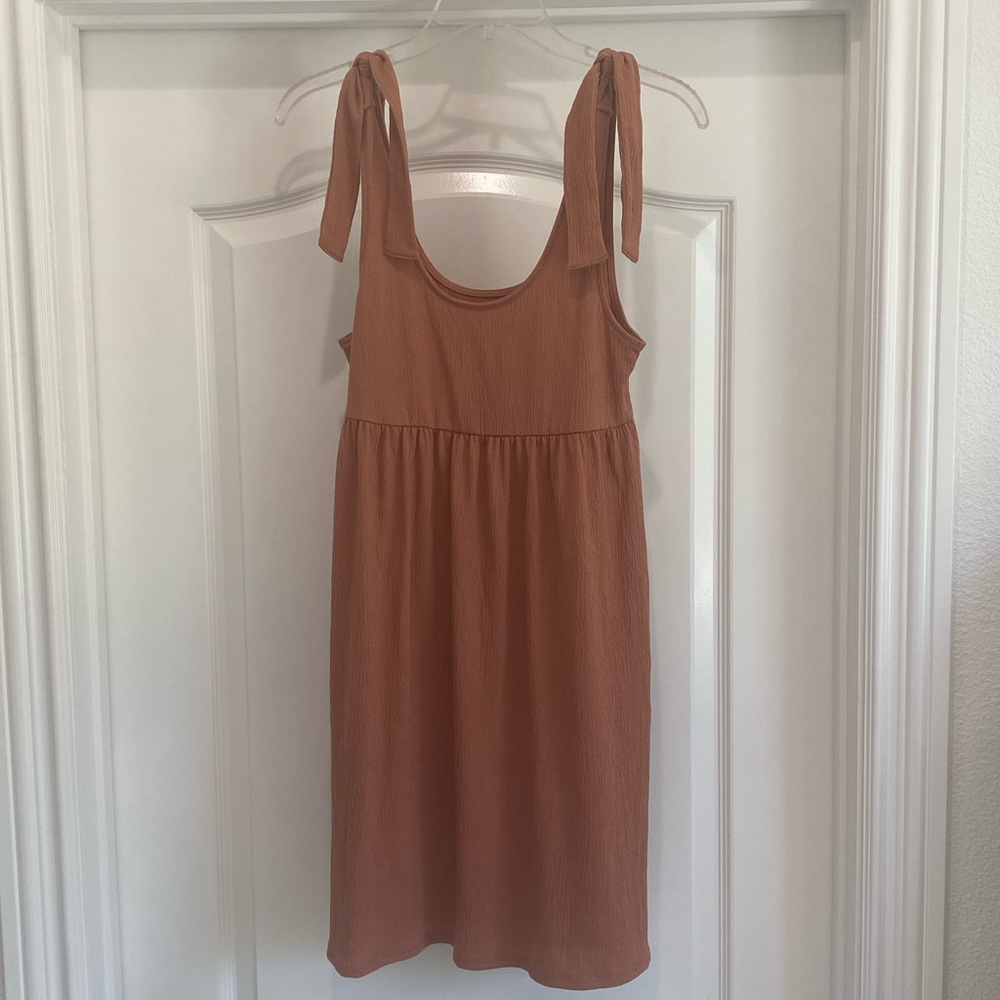 Dress • Adjustable straps